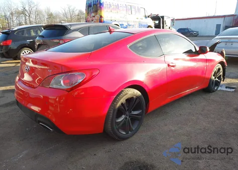 2010 Hyundai Genesis 3.8 Grand Touring z USA, uszkodzony, nr VIN KMHHU6KHXAU019206